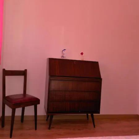 Casal Do Avo Francisco Caldas Da Rainha